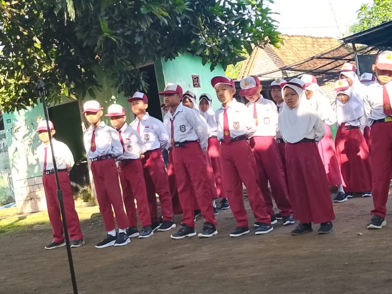 Halaman Sekolah